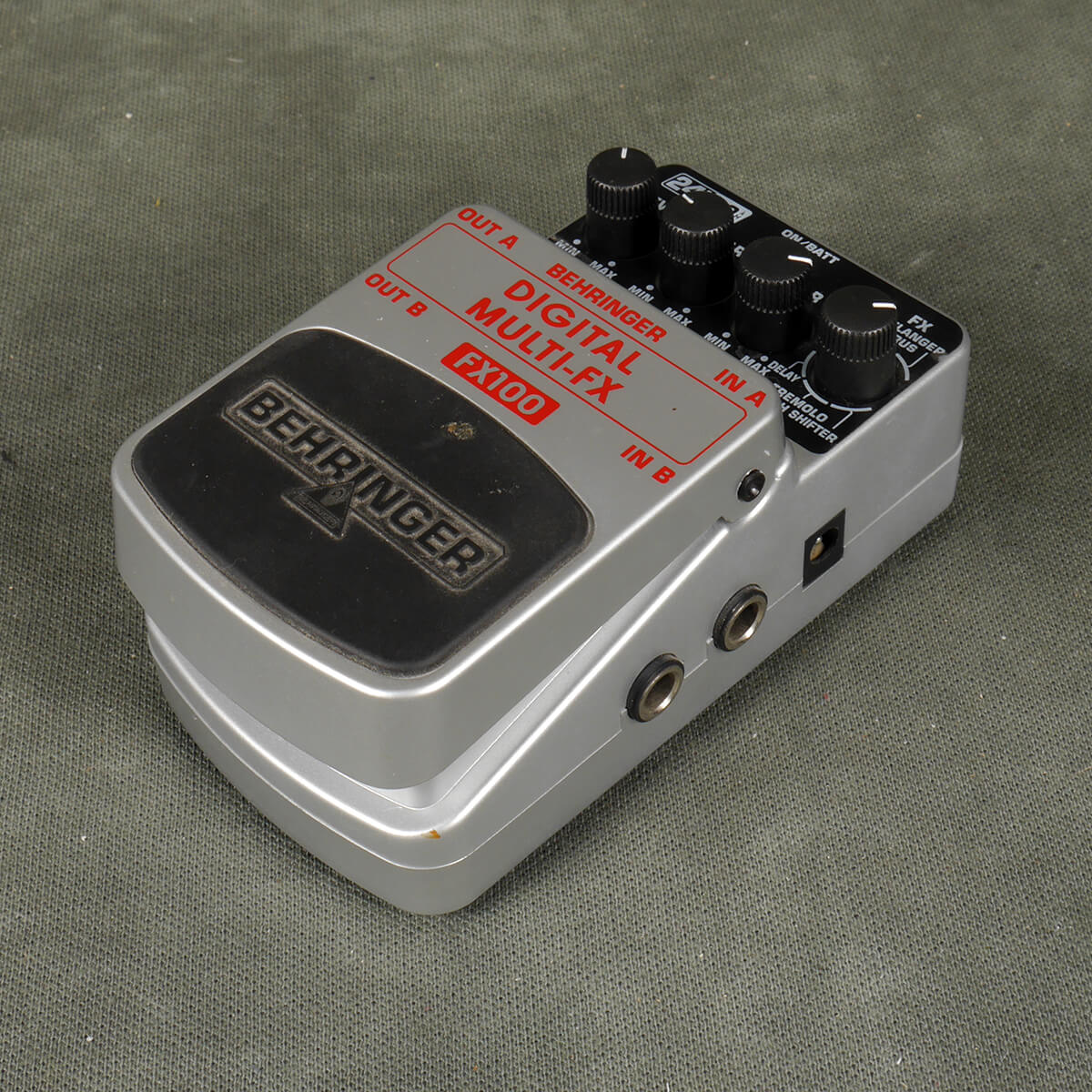 Behringer FX 100 Delay FX Pedal 2nd Hand Rich Tone Music