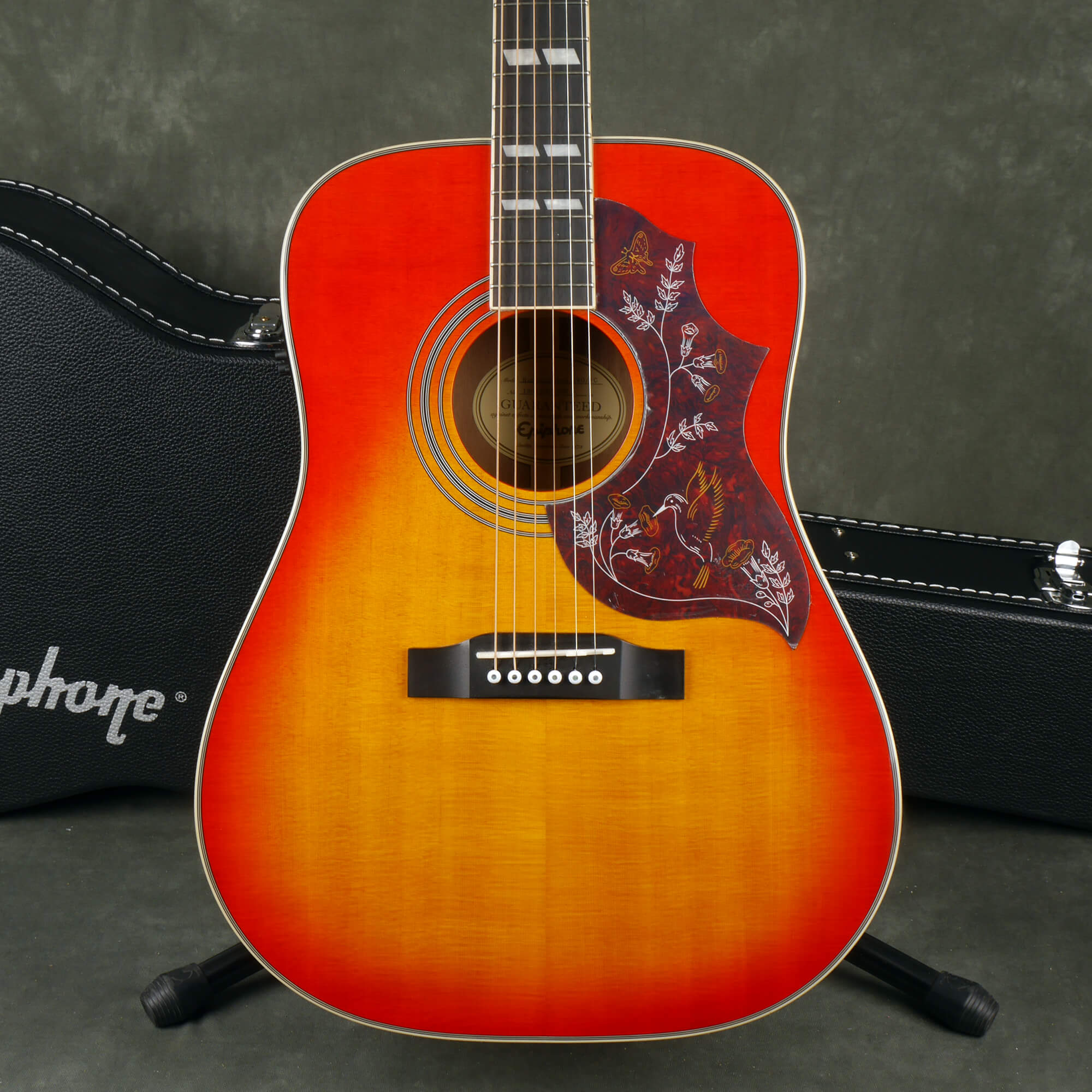 Epiphone Hummingbird Acoustic Guitar Cherry Sunburst Whard Case