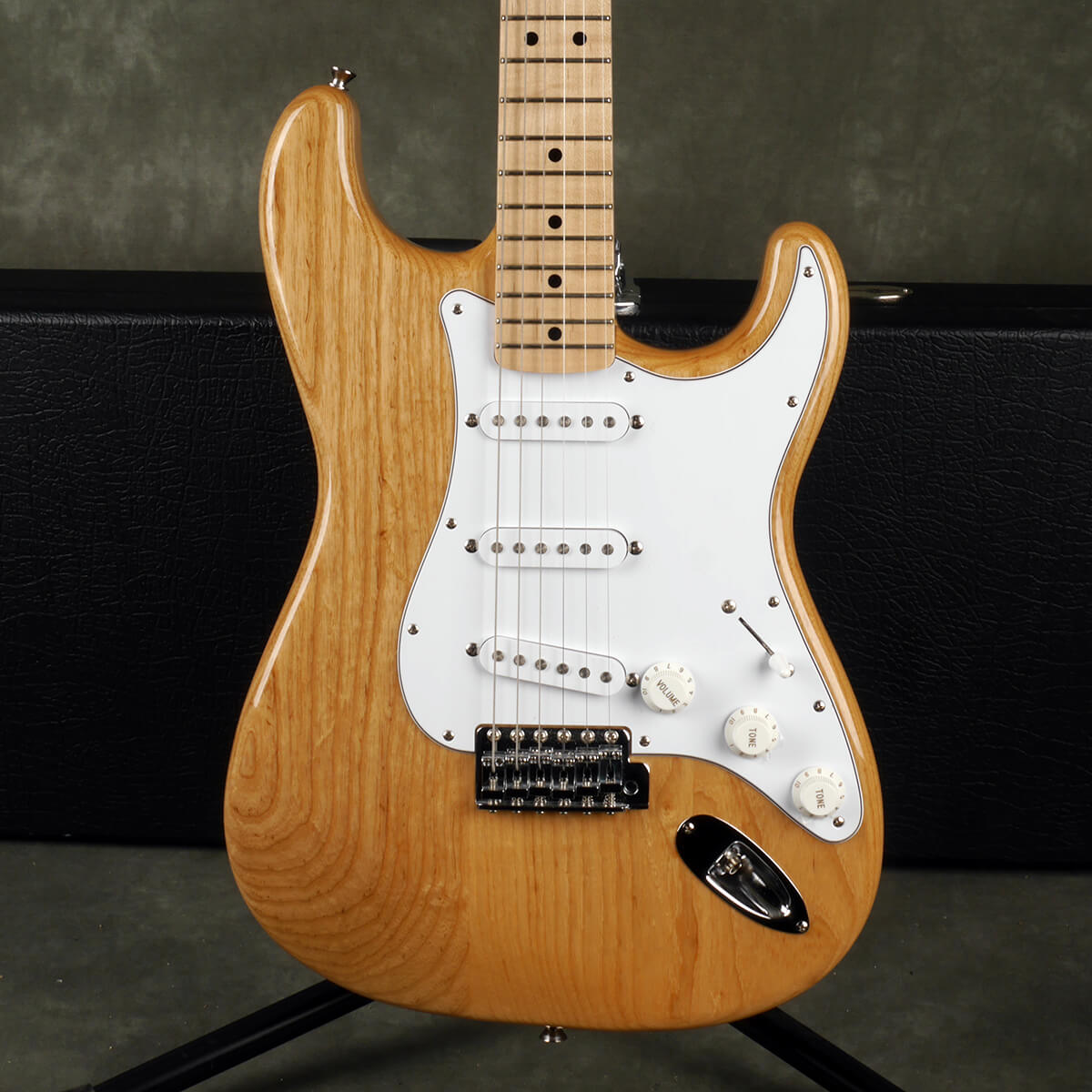 Fender Classic 70s MIJ Stratocaster - MN - Natural Ash w/Hard Case