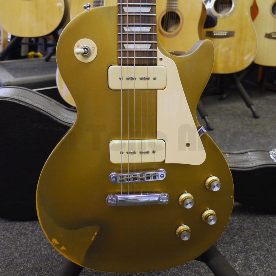 Gibson Les Paul Tribute 60s Goldtop Relic W Hard Case Gibson Les Paul Tribute 60s Goldtop Relic W Hard Case