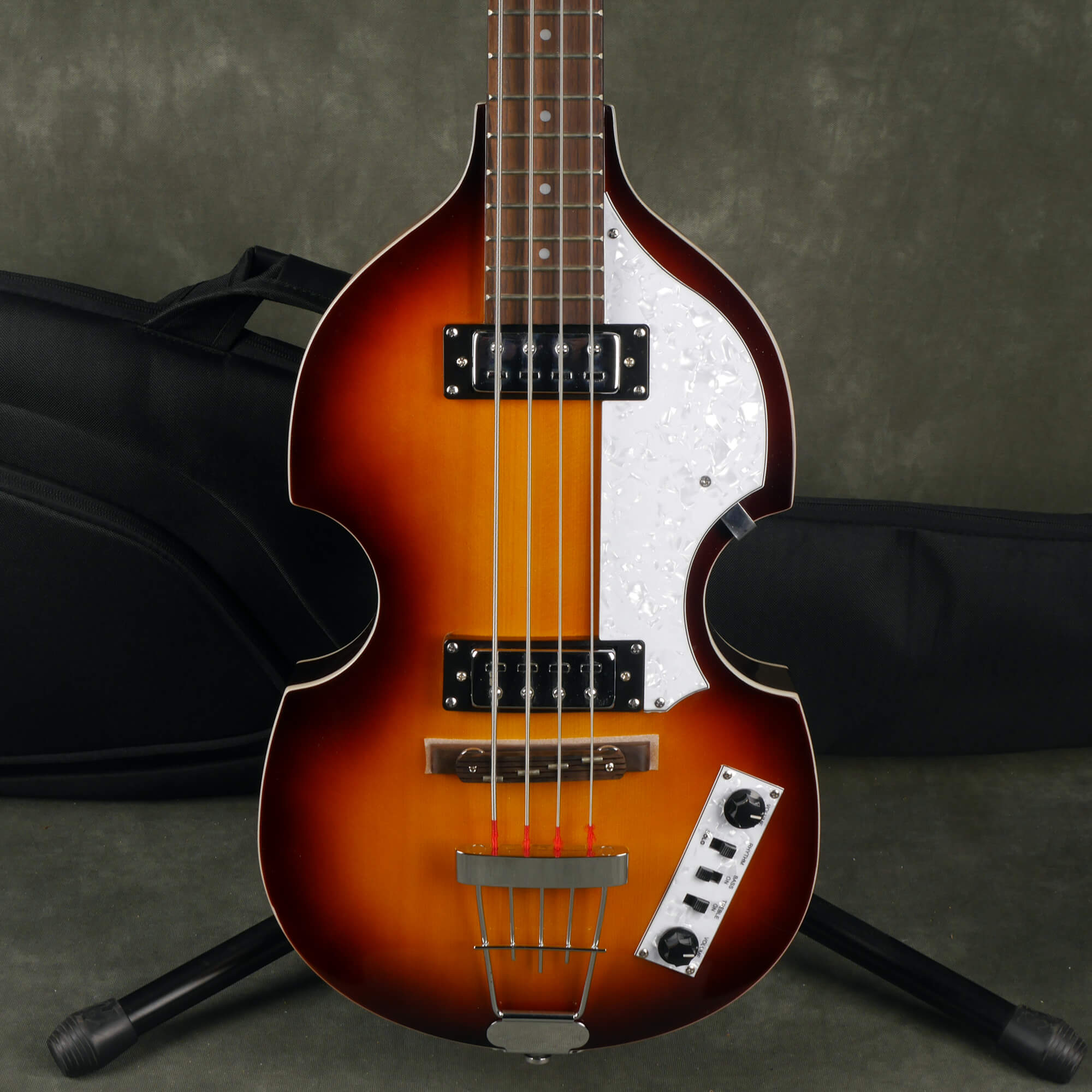 Hofner B Bass Hi Series - Vintage Sunburst W/Gig Bag - 2nd Hand | Rich ...