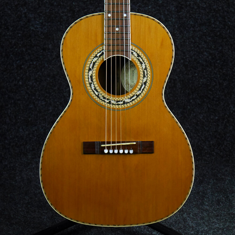 Washburn R305s Parlor Guitar Natural 2nd Hand Rich Tone Music. 