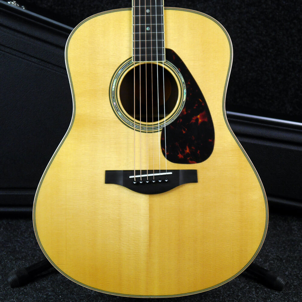 Yamaha LL16 Acoustic Guitar Natural w/Hard Case 2nd Hand Rich