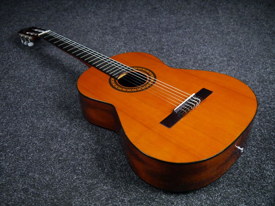 Admira 1909 Concert Classical Left Handed Acoustic Guitar Natural