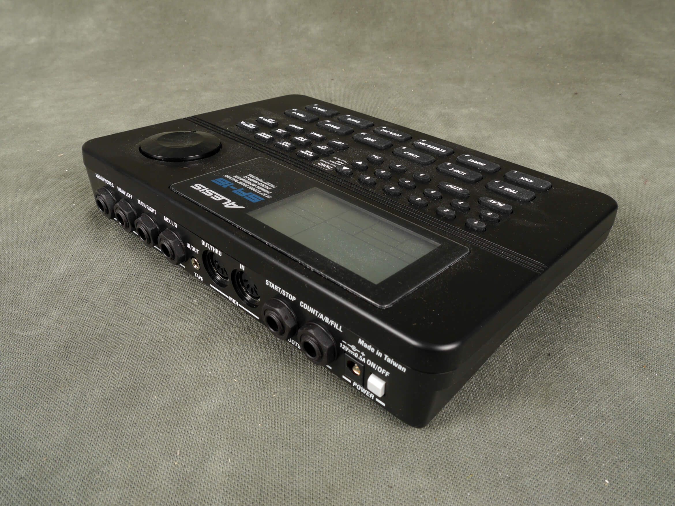 Alesis SR16 Drum Machine w/Box & PSU 2nd Hand Rich Tone Music