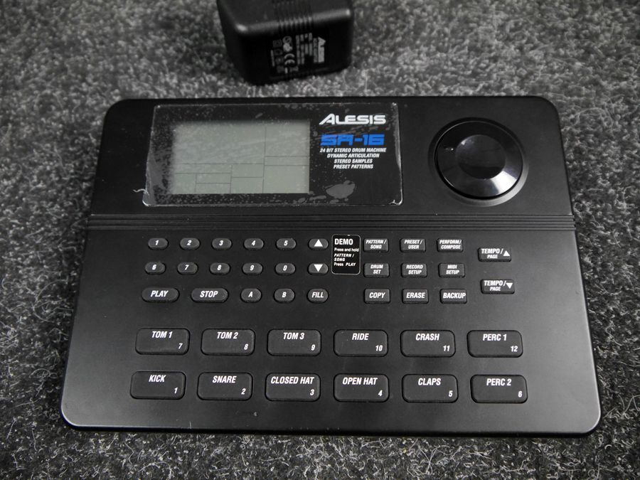 Alesis SR16 Drum Machine 2nd Hand Rich Tone Music