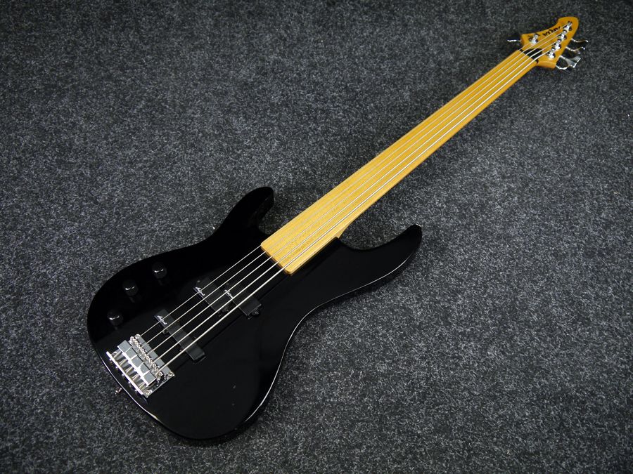 Aria Fretless 5 string Left Handed Bass Black 2nd Hand Rich Tone