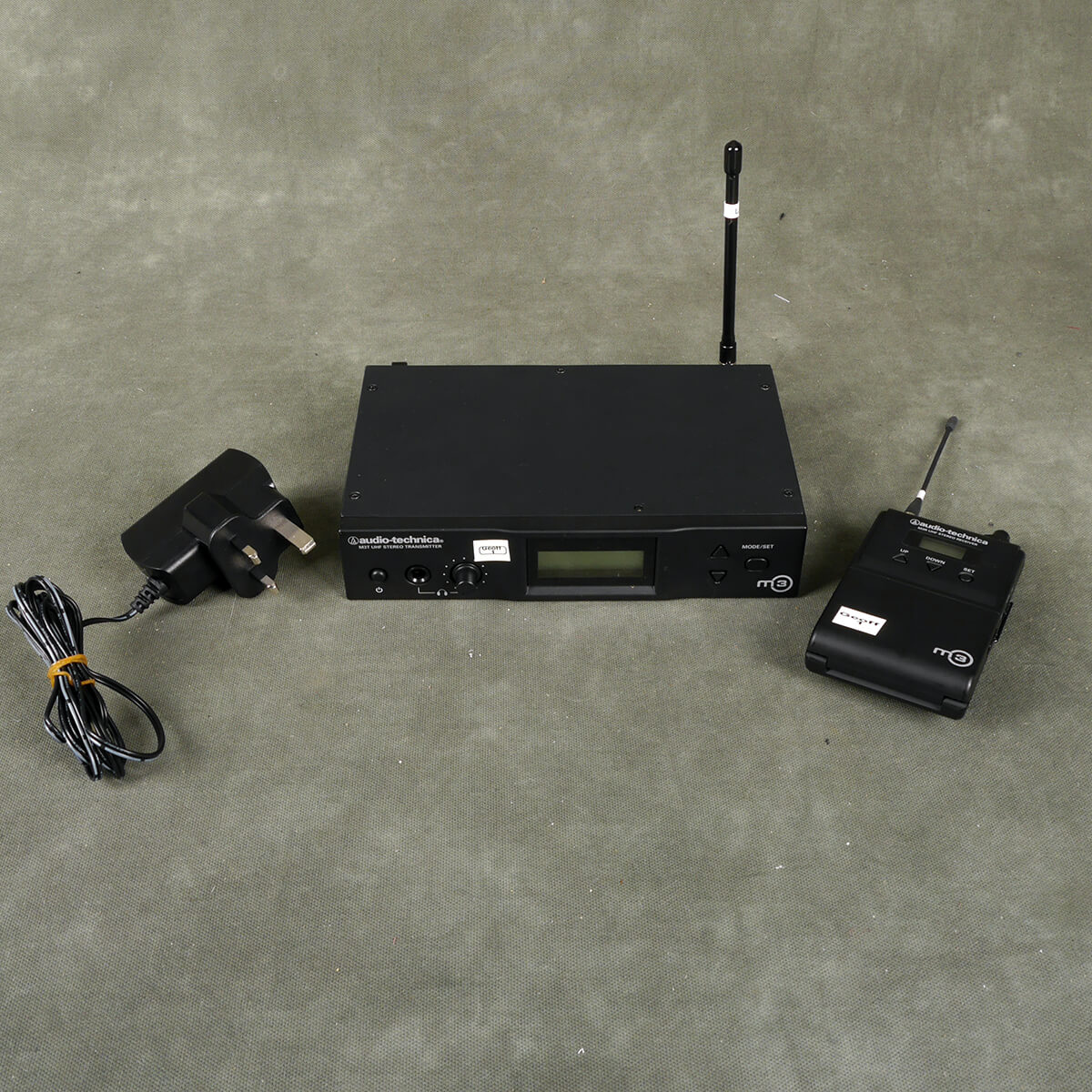 Audio Technica M3 InEar Monitoring Wireless Kit 2nd Hand Rich Tone