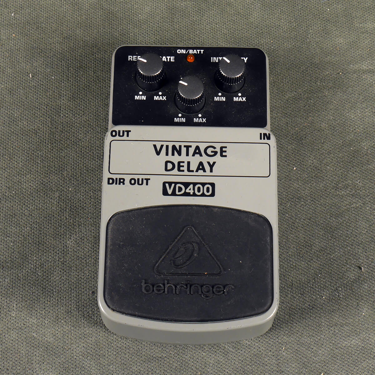 Behringer VD400 Vintage Delay FX Pedal 2nd Hand Rich Tone Music