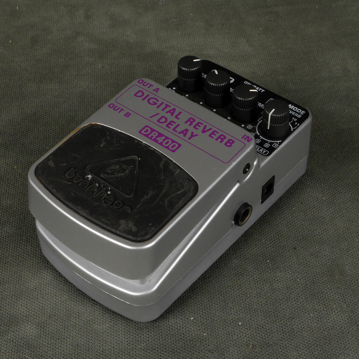 Behringer DR400 Reverb FX Pedal 2nd Hand Rich Tone Music