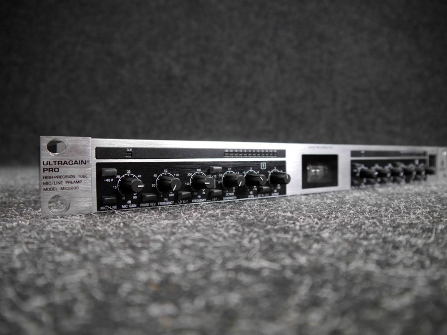 Behringer MIC2200 Mic Preamp 2nd Hand Rich Tone Music