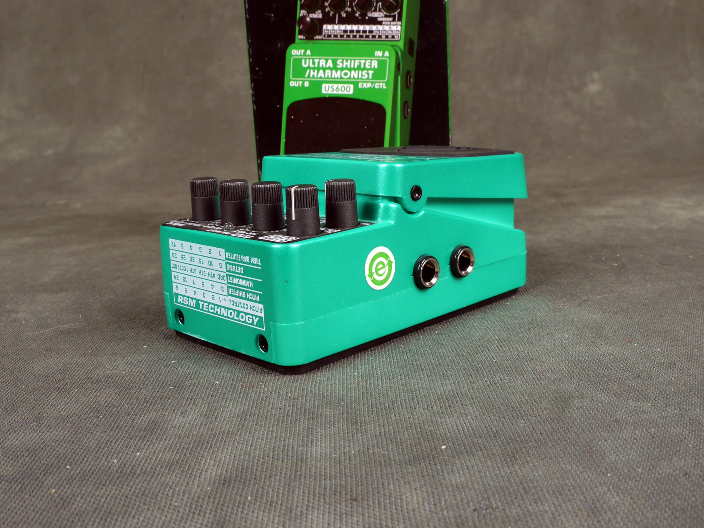 Behringer US600 Ultra Shifter/Harmonist FX Pedal w/Box 2nd Hand