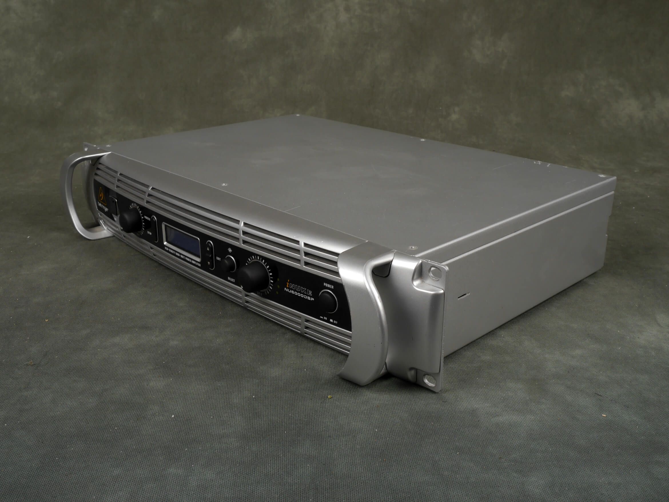 Behringer iNuke NU6000DSP Portable Power Amplifier 2nd Hand Rich