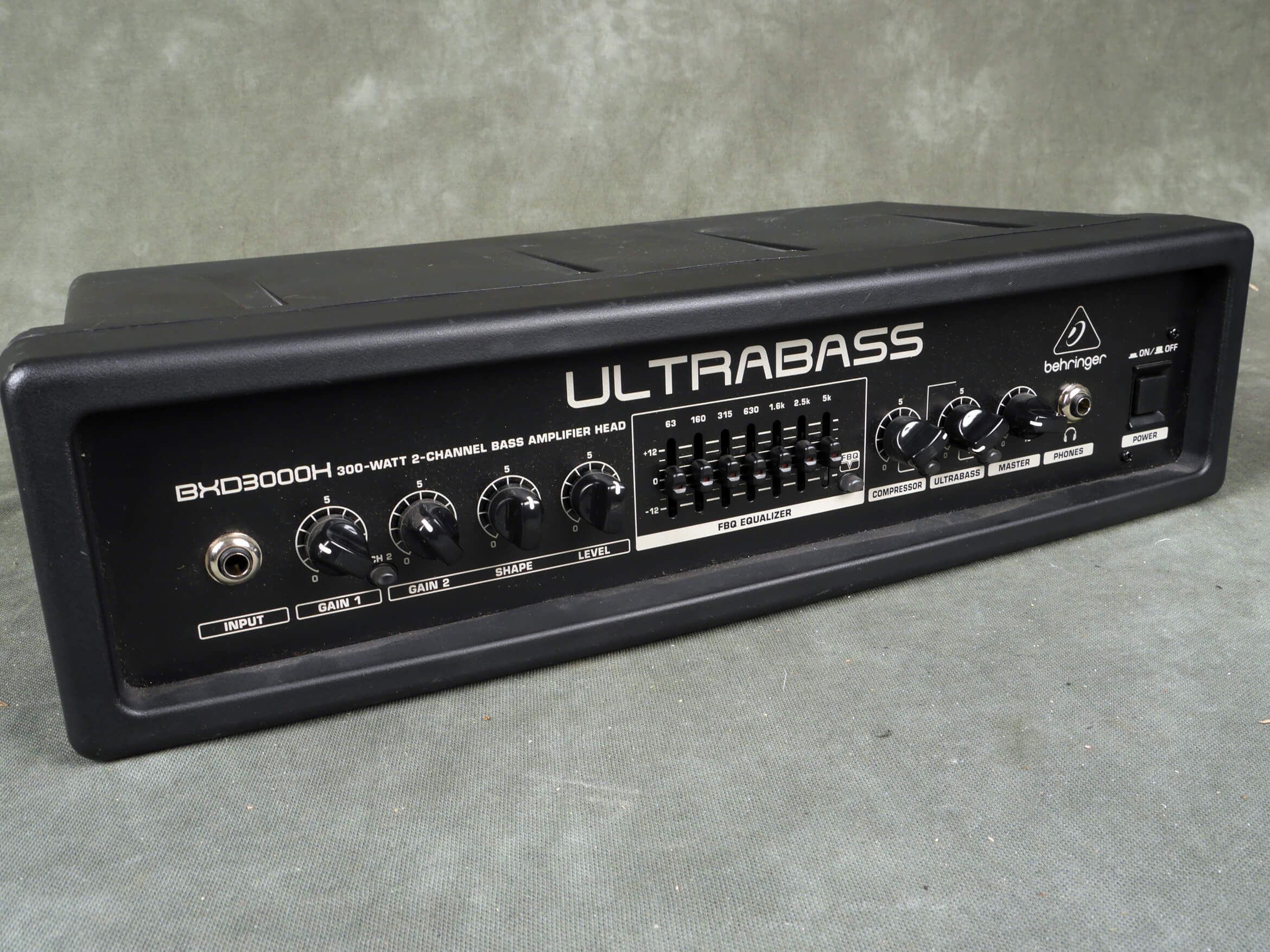 Behringer Ultrabass BXD3000H Bass Amp Head - 2nd Hand | Rich Tone Music