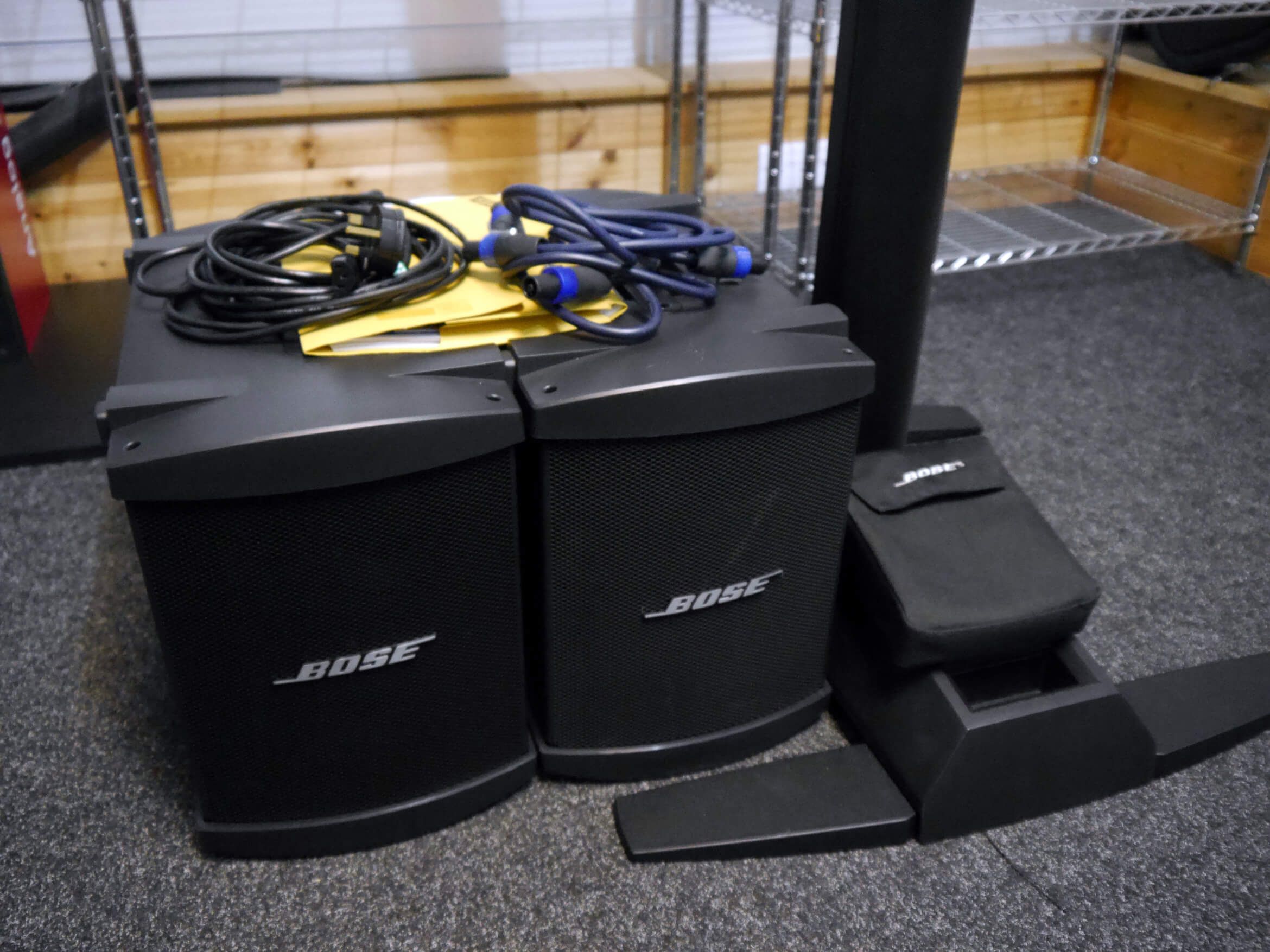 Bose L1 Model II With T1 Tonematch And 2 B1 Bass Modules W/Bag - 2nd ...