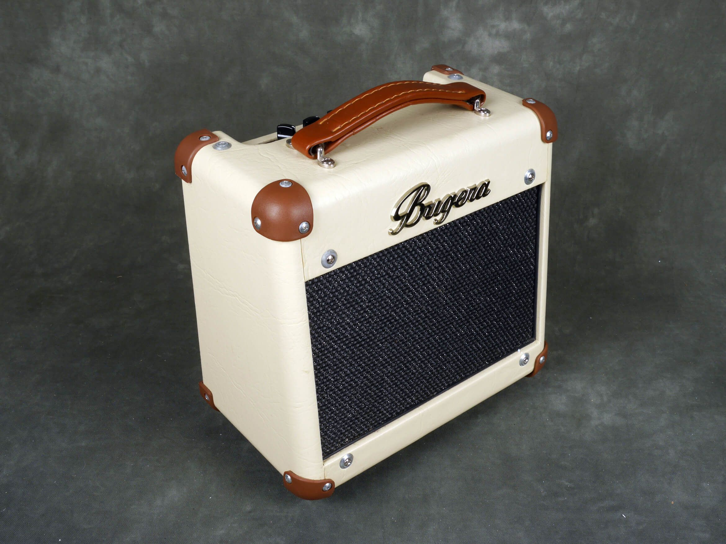 Bugera BC15 Valve Combo Amp w/Box 2nd Hand Rich Tone Music