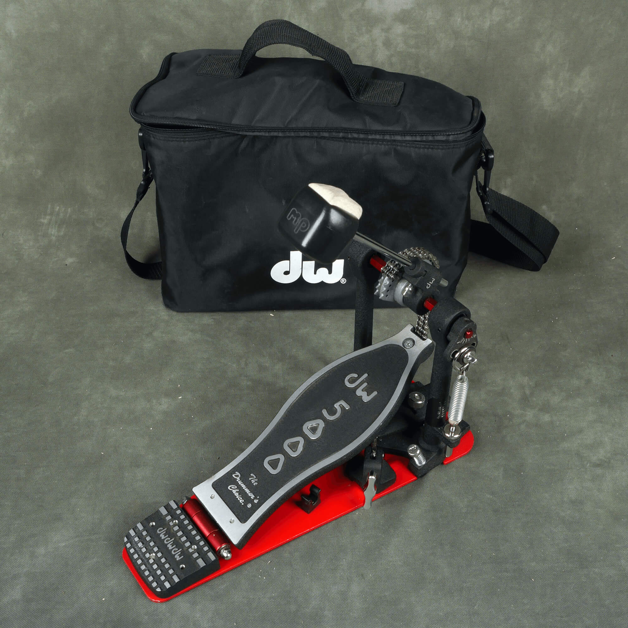 DW 5000 Single Kick Pedal w/Bag 2nd Hand Rich Tone Music