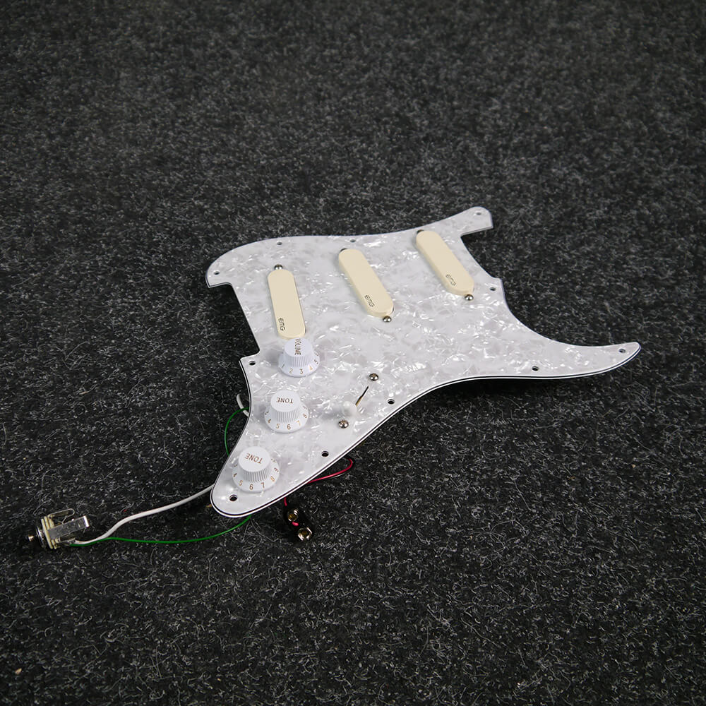 EMG DG20 David Gilmour Set of Pickups & Pickguard 2nd Hand Rich