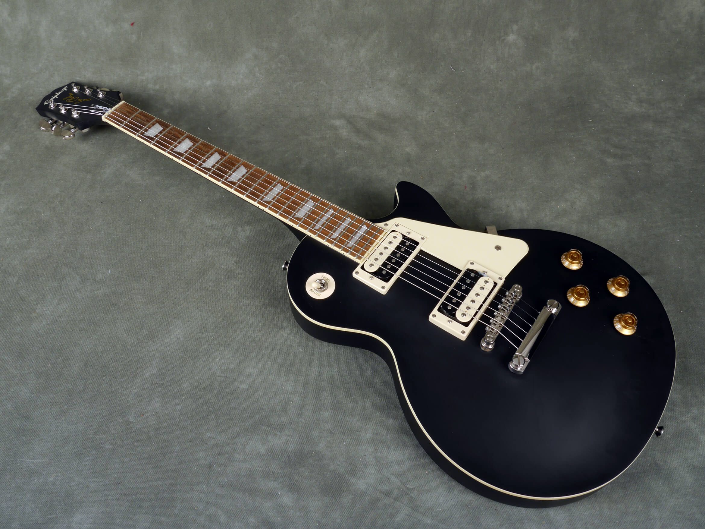 Epiphone Les Paul Classic Worn Ebony 2nd Hand Rich Tone Music 