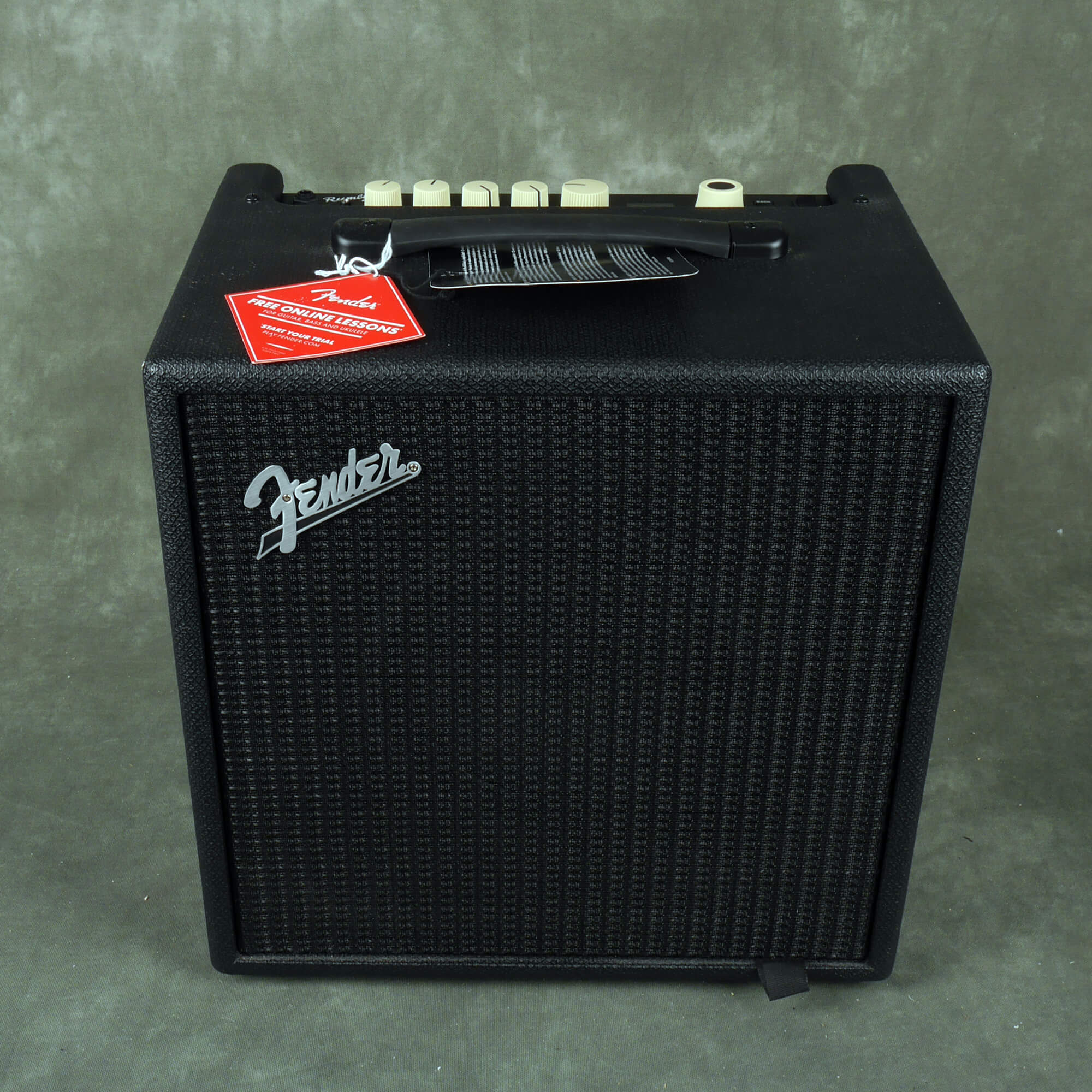 Fender Rumble LT25 Bass Combo Amplifier 2nd Hand Rich Tone Music