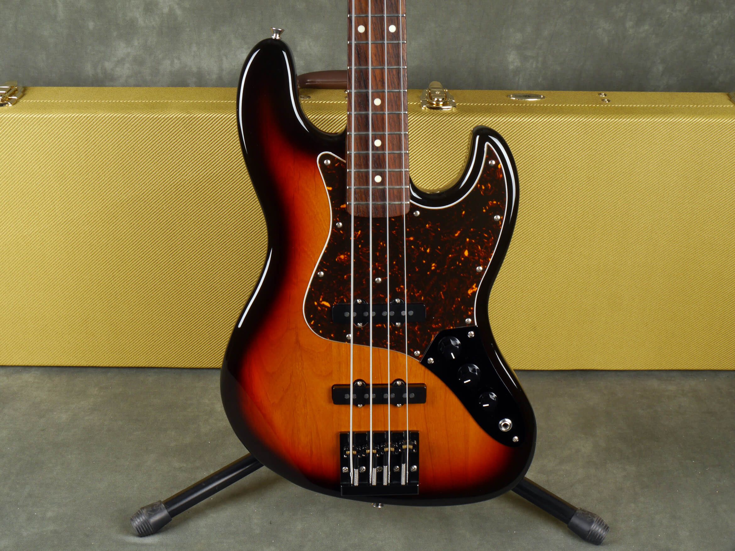 Fender Jazz Bass Made In Japan Medium Scale 32 Sunburst w/Case 2nd Hand Rich Tone Music