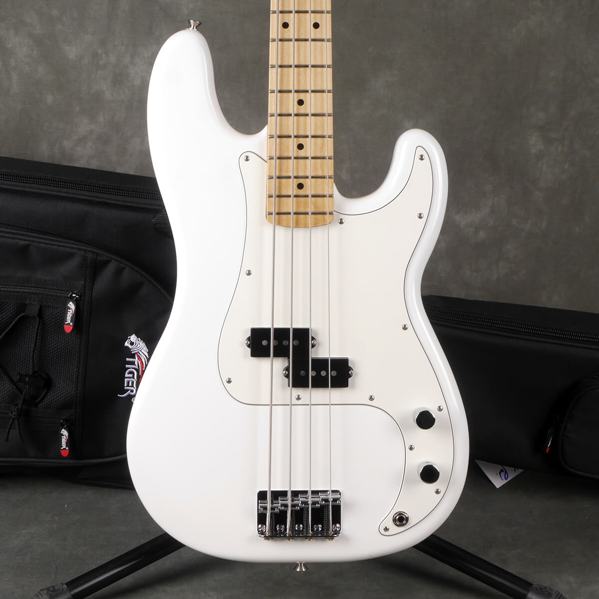 Second Hand Fender Bass Guitars Rich Tone Music