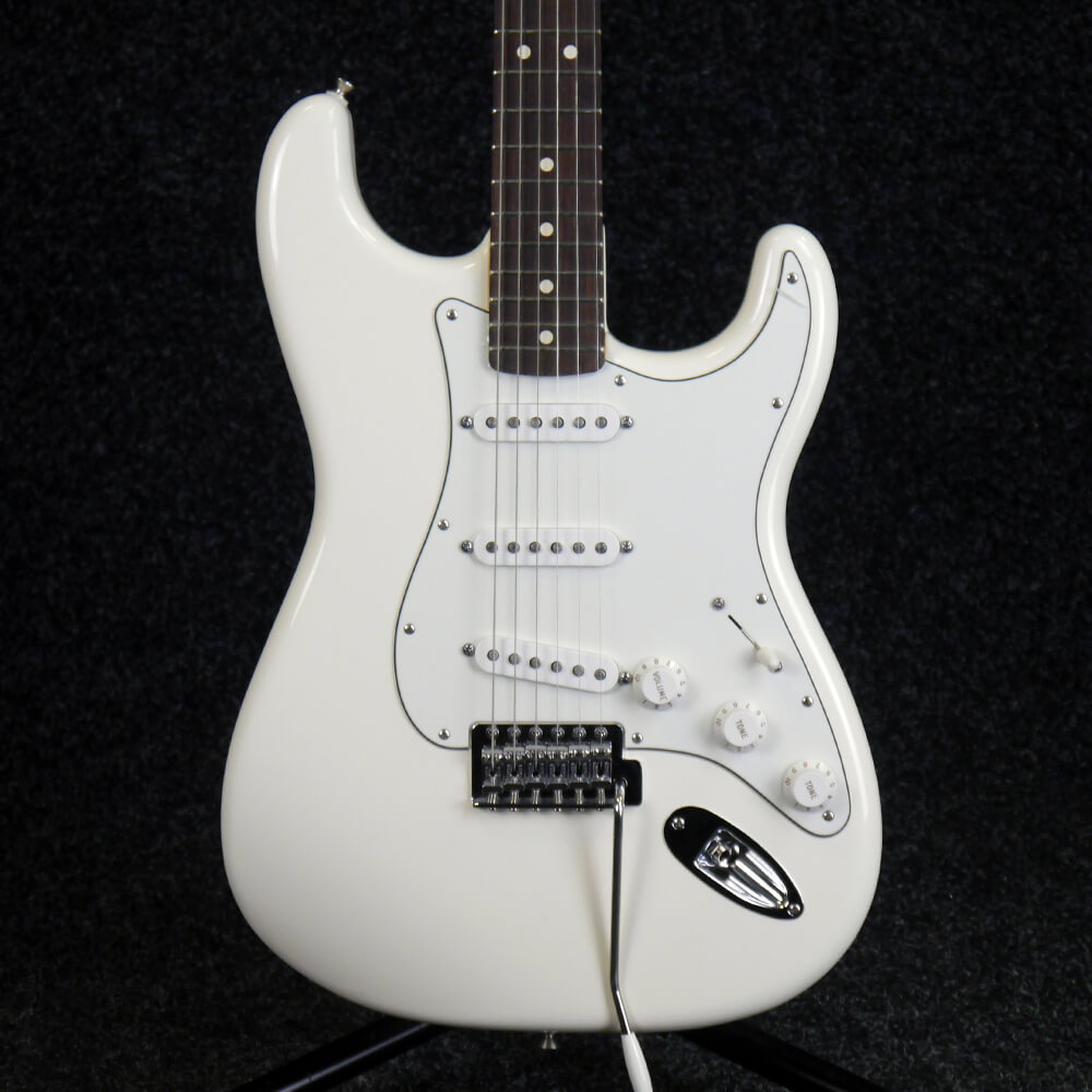 fender-standard-stratocaster-mexico-rw-white-2nd-hand-rich-tone