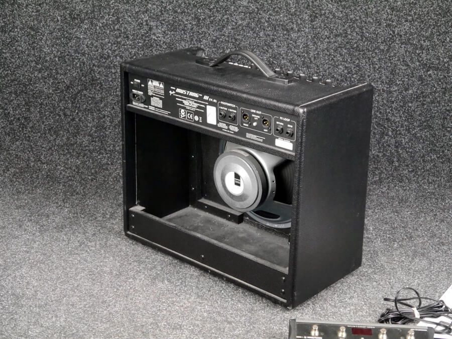 Fender Mustang III V2 Combo Amp - 2nd Hand | Rich Tone Music
