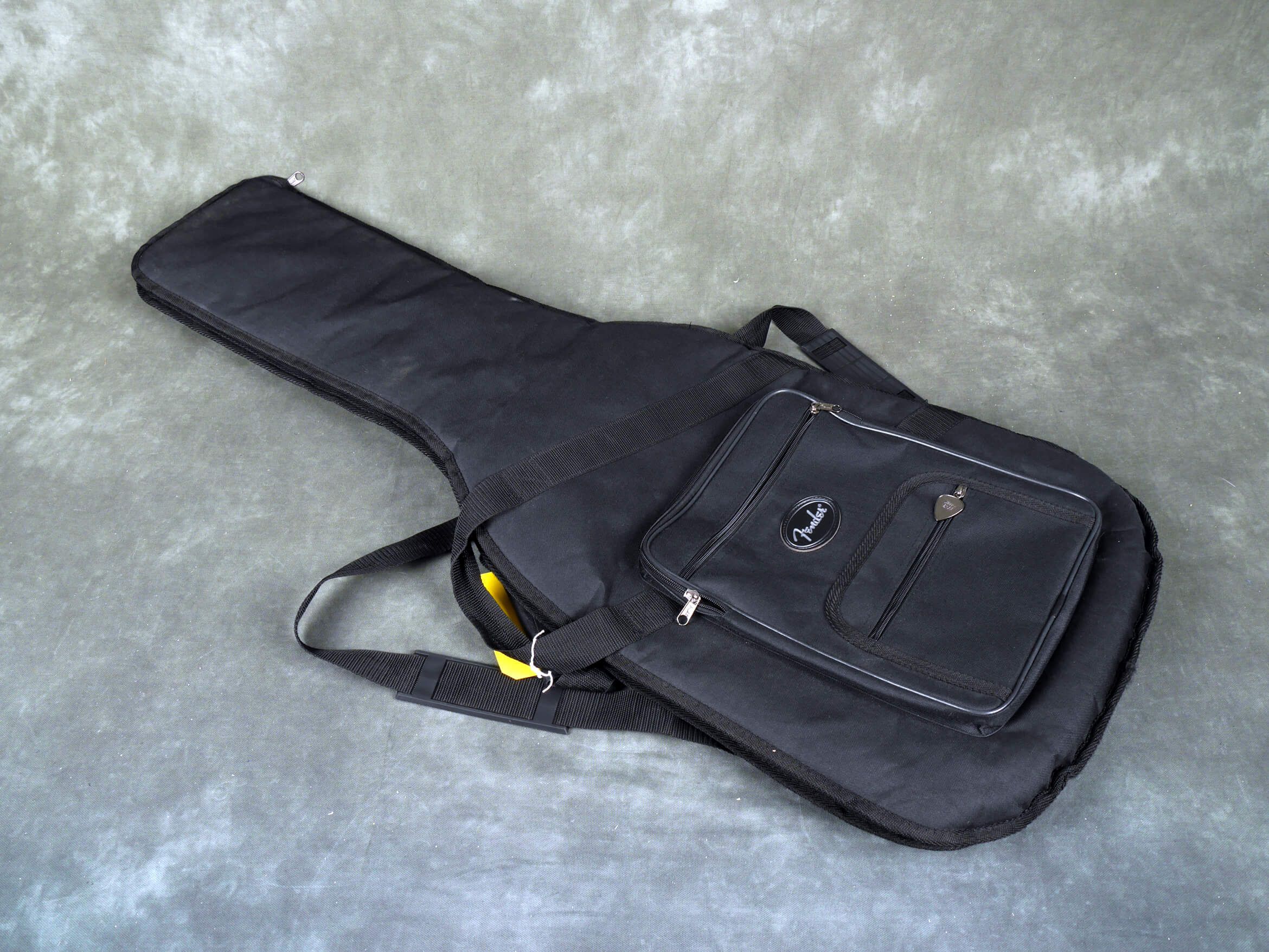Fender Gig Bag for Electric Guitar 2nd Hand Rich Tone Music