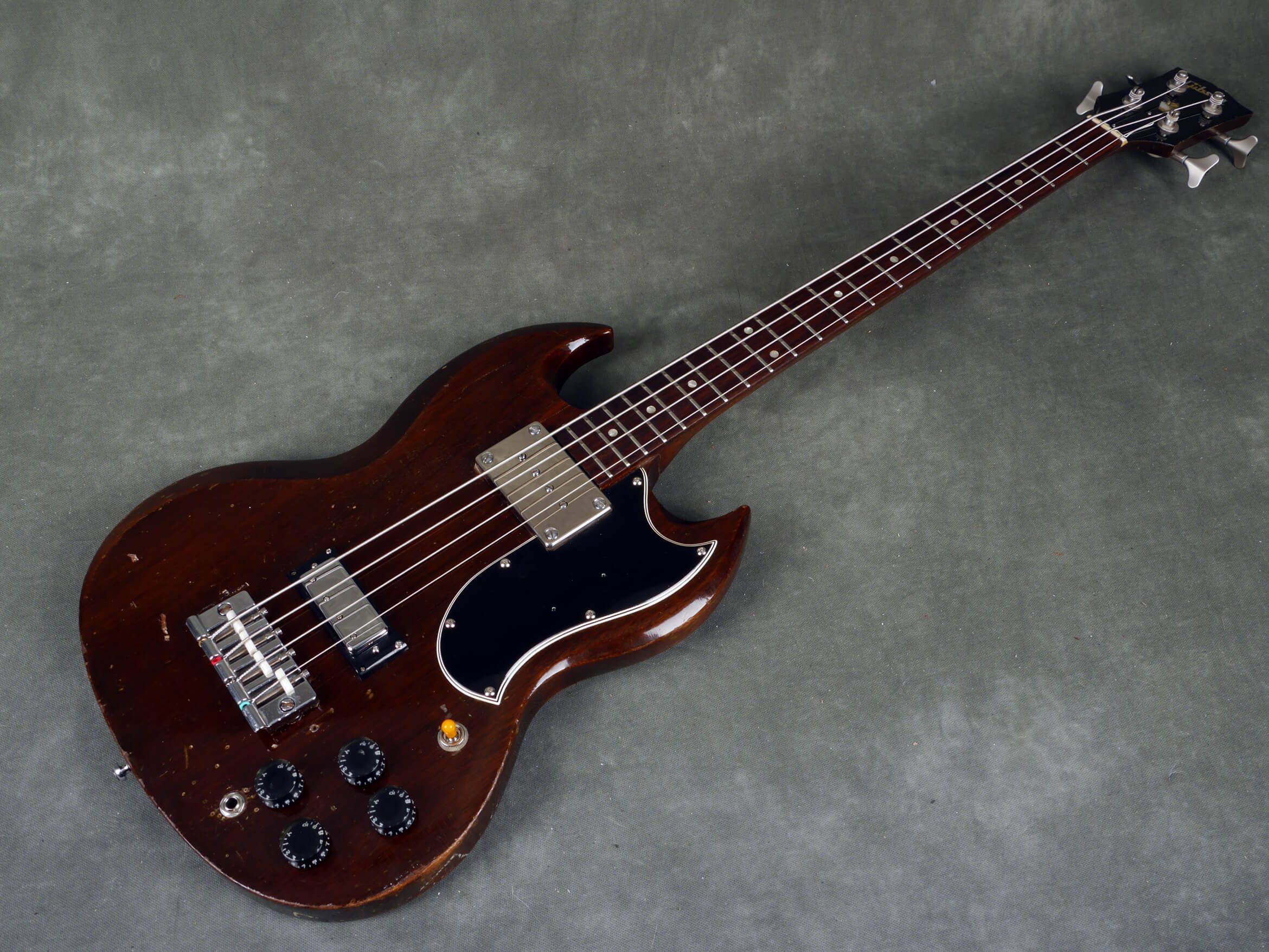 Gibson bass