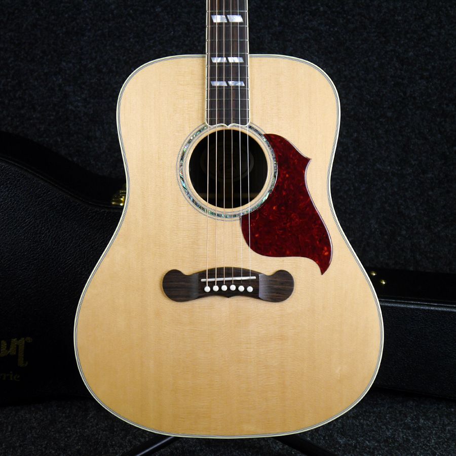 Gibson Songwriter Deluxe Studio Acoustic - Natural w/ Case - 2nd Hand.