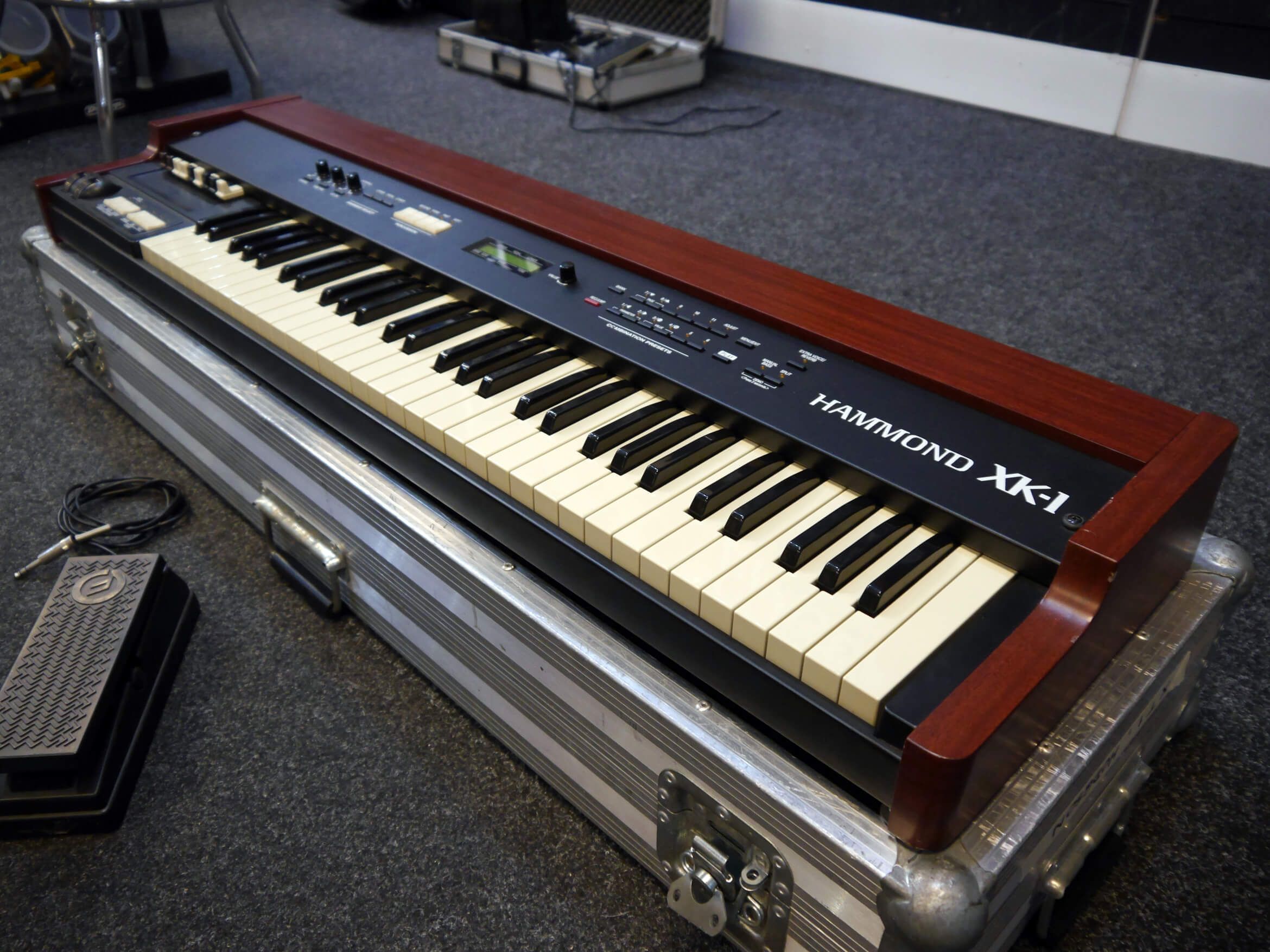 Hammond XK1 Organ and Pedal w/Flight Case 2nd Hand Rich