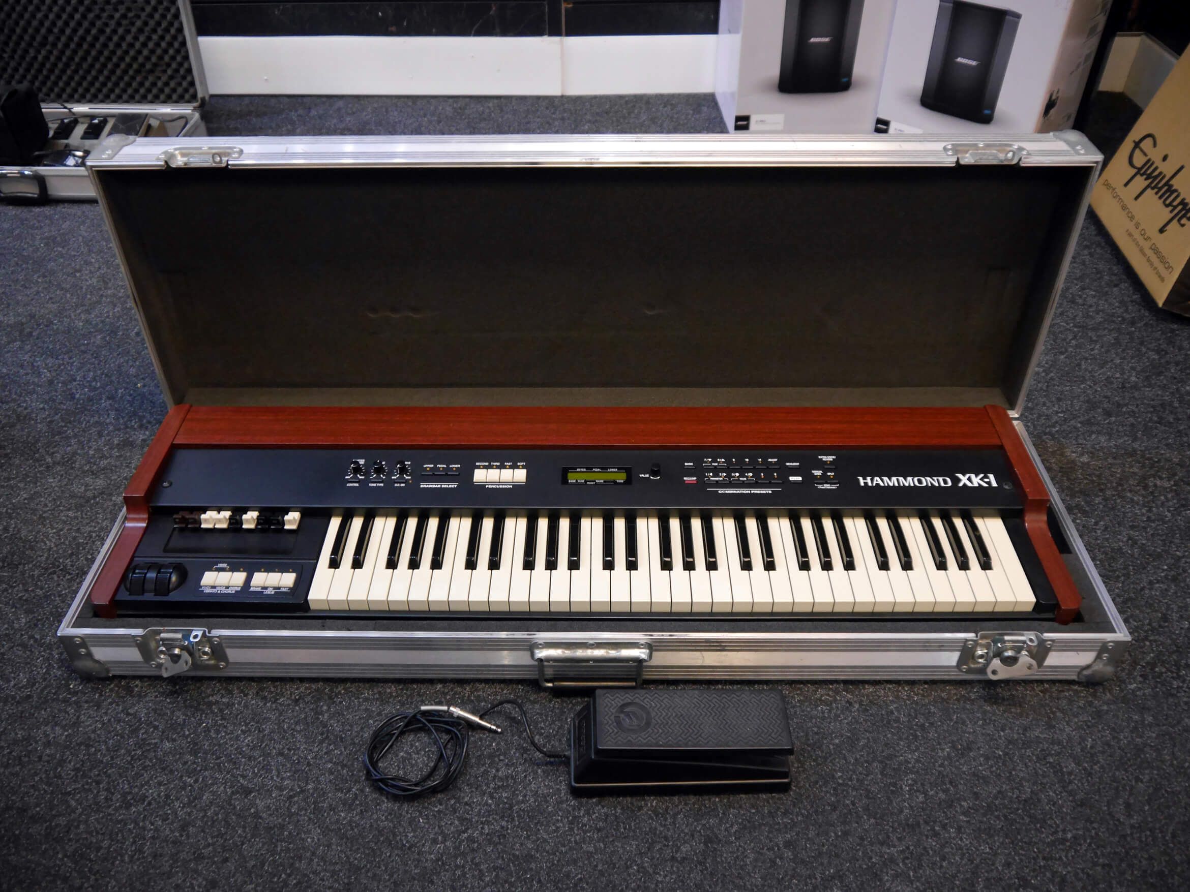 Hammond XK1 Organ and Pedal w/Flight Case 2nd Hand Rich