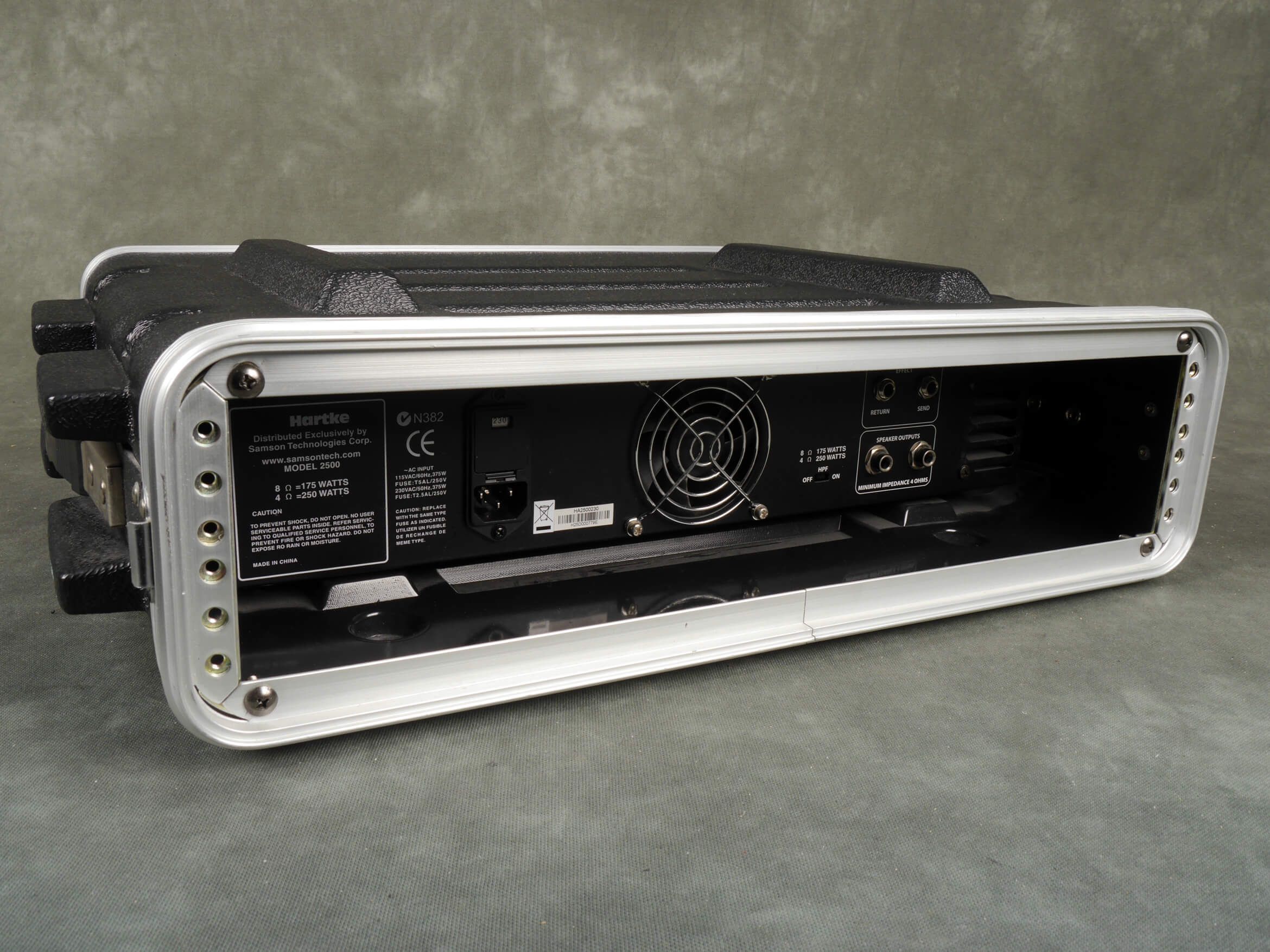 Hartke HA2500 Bass Amp Head w/Flight Case 2nd Hand Rich Tone Music