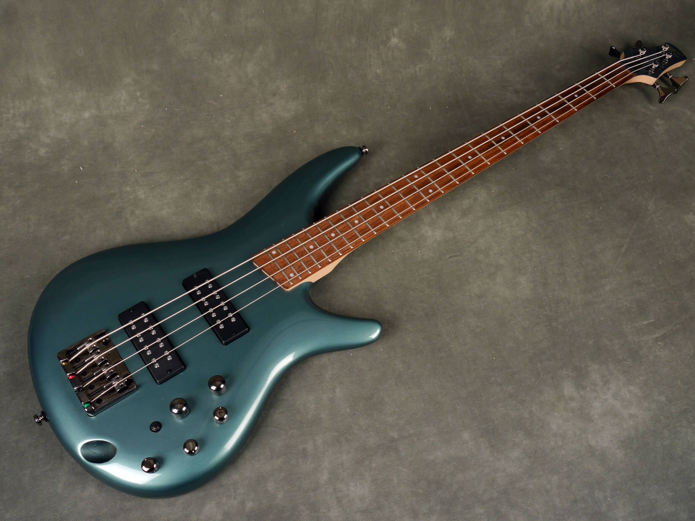 Ibanez SR300E Bass Guitar Metallic Green w/Gig Bag 2nd Hand Rich