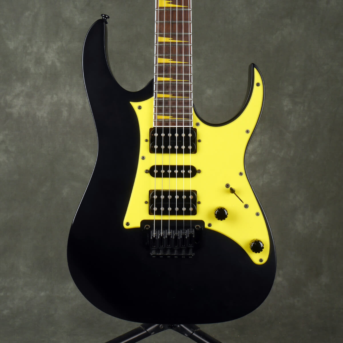 Ibanez Gio GRG150 Electric Guitar - Black - 2nd Hand | Rich Tone Music