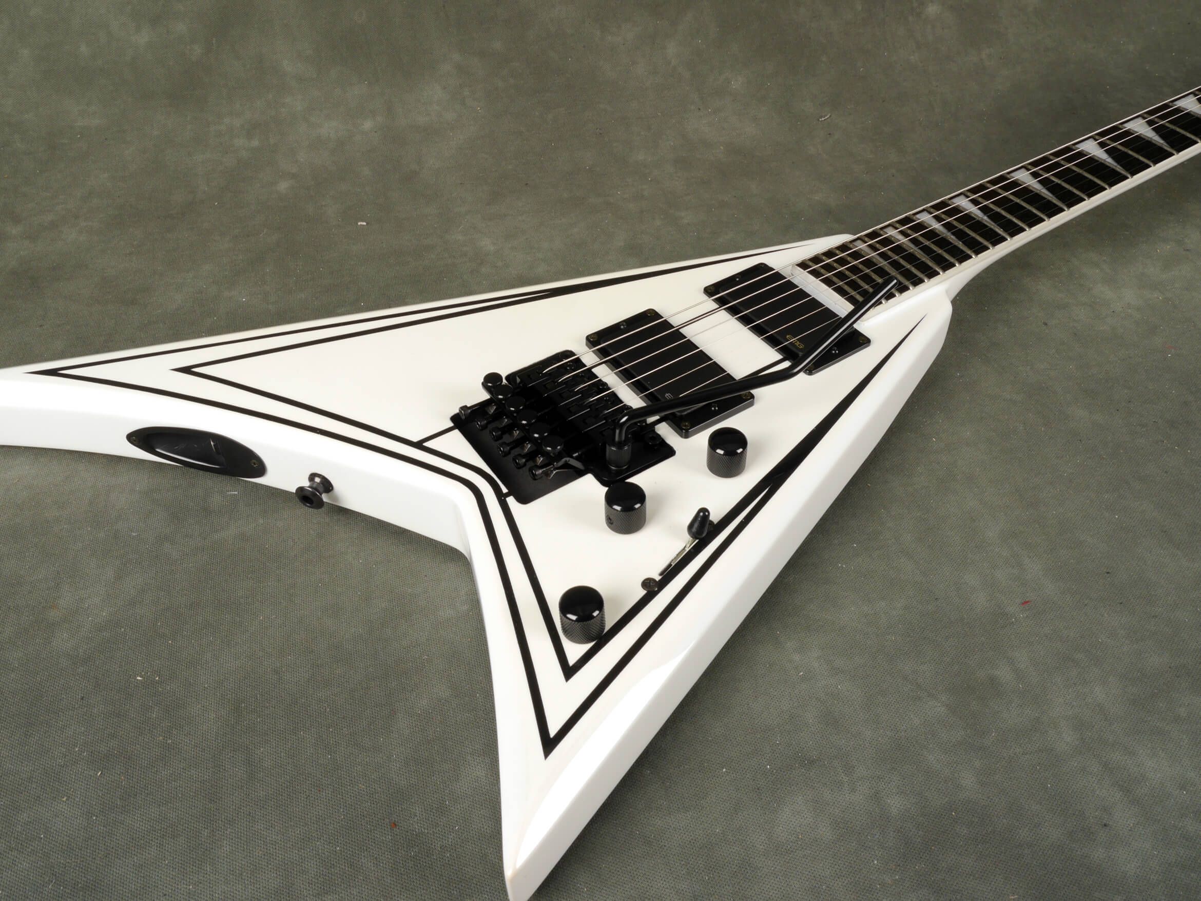 Jackson RRX MG Flying V - Antique Ivory - 2nd Hand | Rich Tone Music