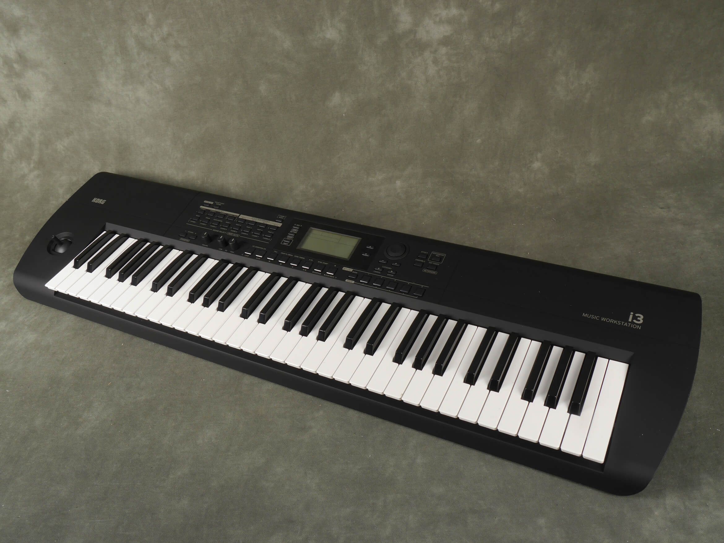 Korg i3 Music Workstation Keyboard w/PSU - 2nd Hand | Rich Tone Music