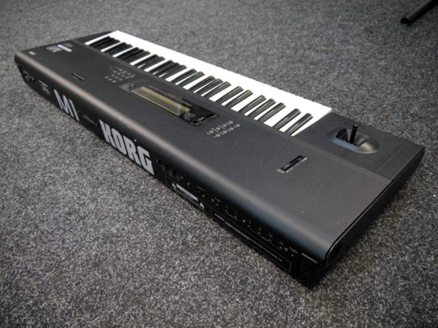 M1 Synthesizer 2nd Hand Rich Tone Music