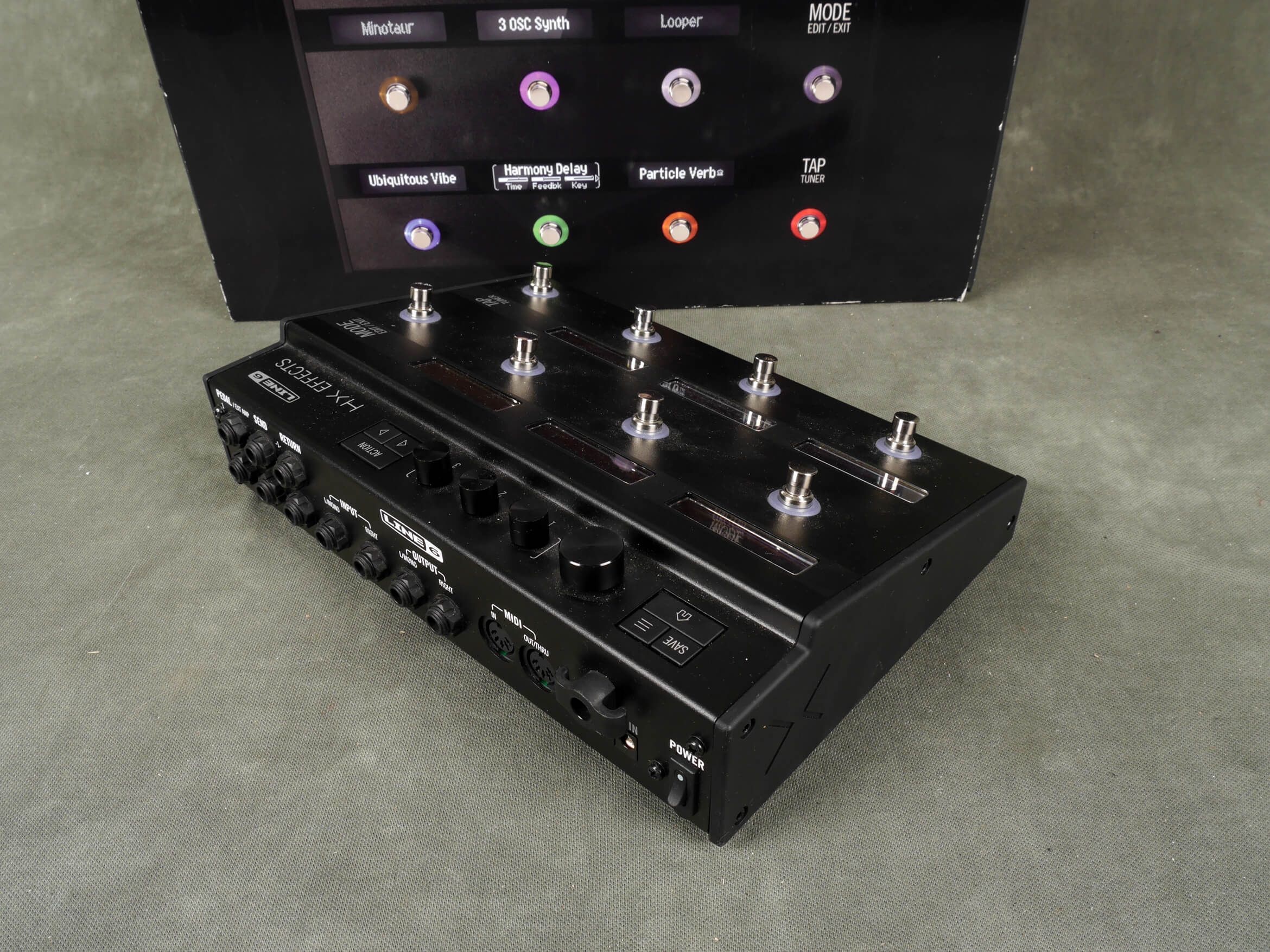 Line 6 HX Effects Pedalboard w/Box & PSU 2nd Hand Rich Tone Music