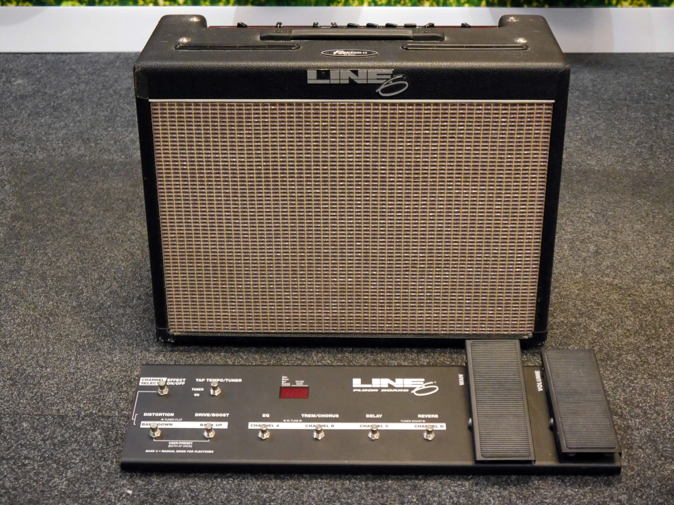 Line 6 Flextone II 60w Guitar Combo Amplifier - 2nd Hand **COLLECTION