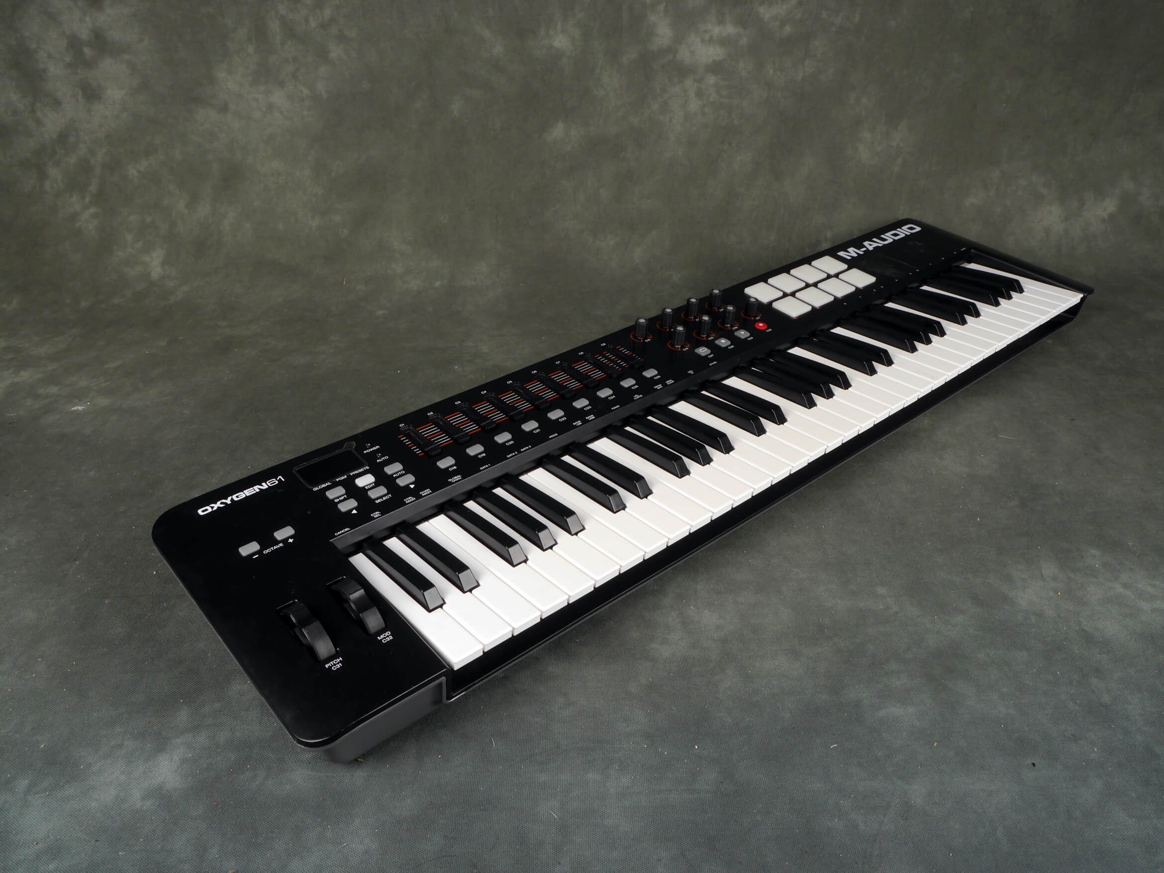 MAudio Oxygen 61 USB Midi Controller Keyboard 2nd Hand Rich Tone Music