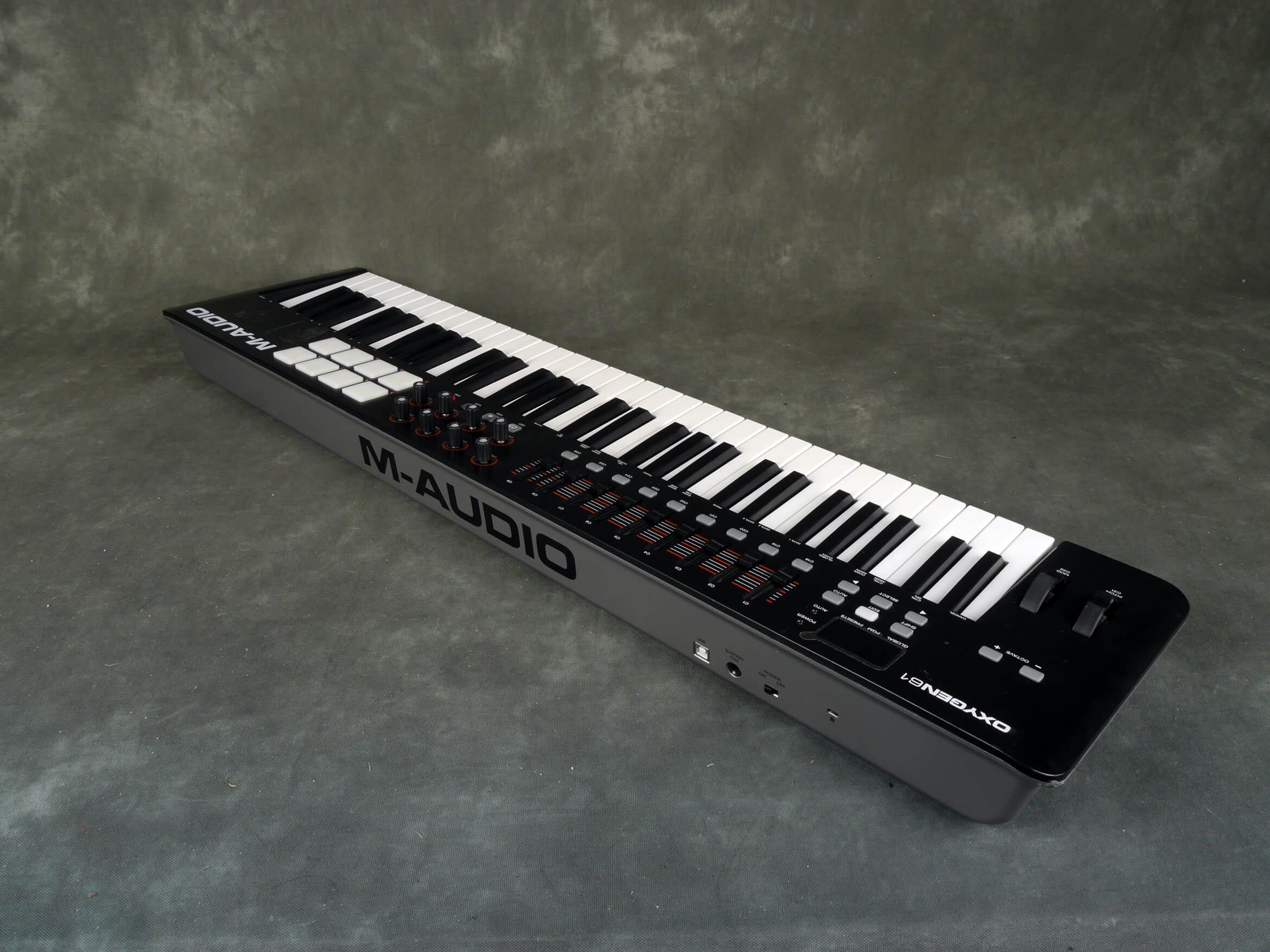 MAudio Oxygen 61 USB Midi Controller Keyboard 2nd Hand Rich Tone Music