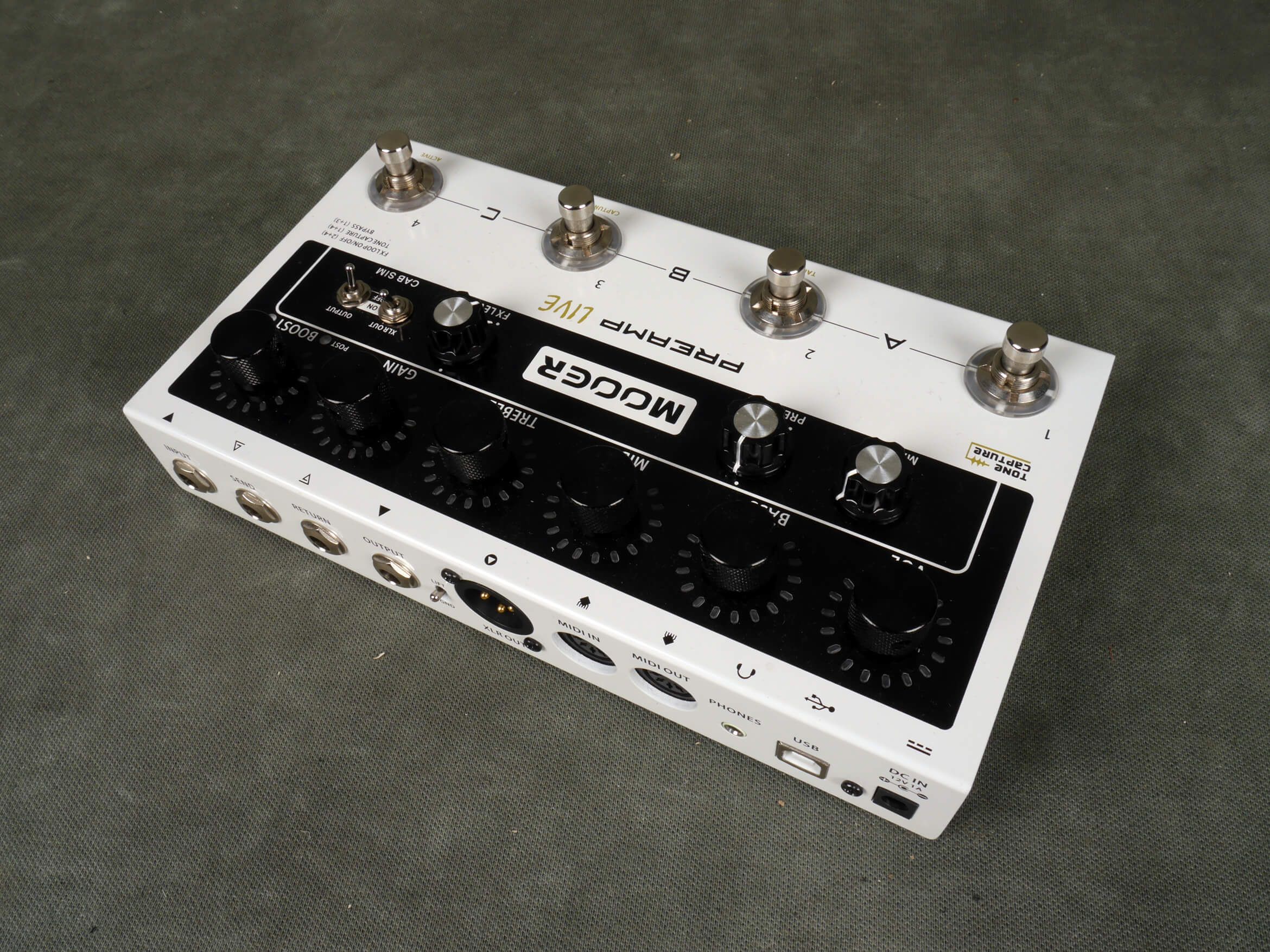 Mooer Preamp Live Guitar Preamp Pedal w/Box 2nd Hand Rich Tone Music