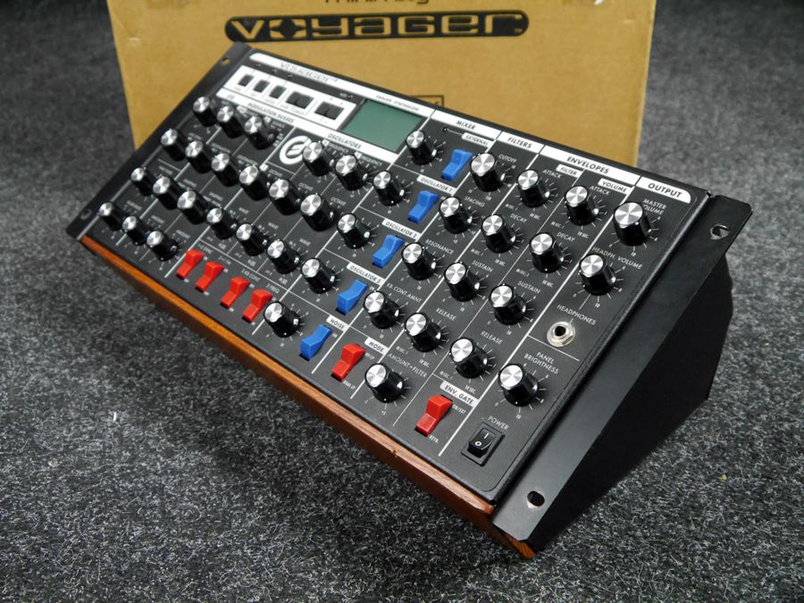 second hand moog voyager
