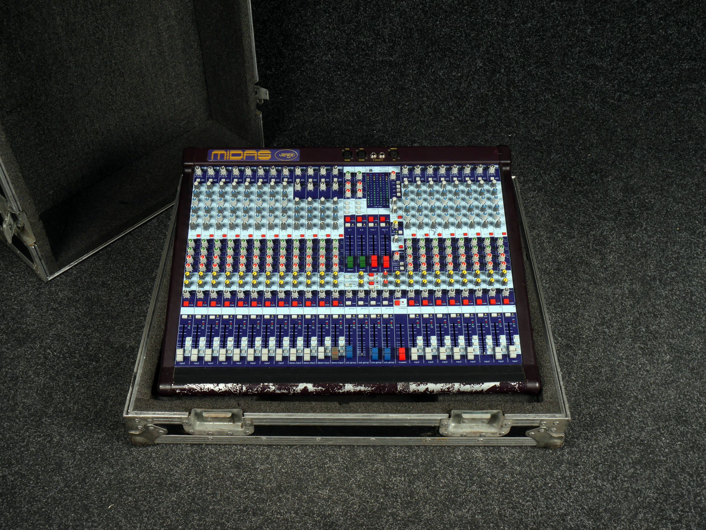 Midas Venice 240 Mixer (H8) w/Flight Case 2nd Hand **COLLECTION ONLY