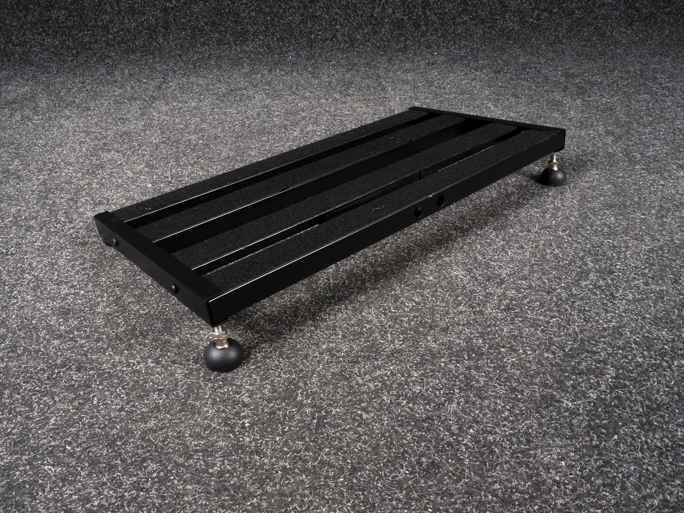 Gorilla Stands Pedal Board 2nd Hand Rich Tone Music