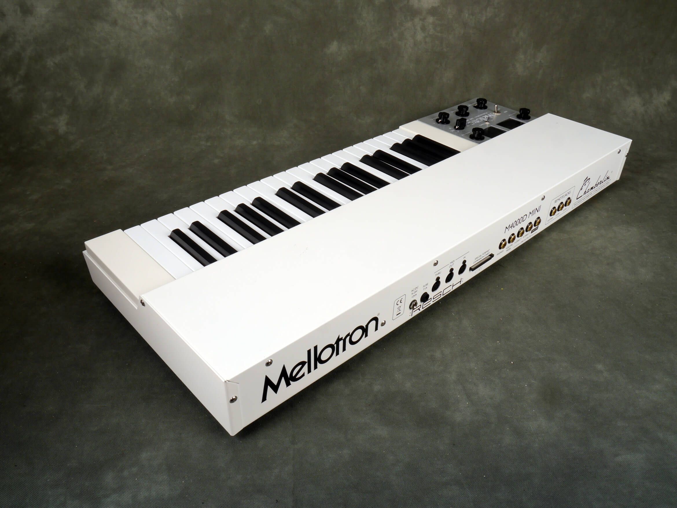 Mellotron M4000D Mini Box & PSU - 2nd Hand | Rich Tone Music