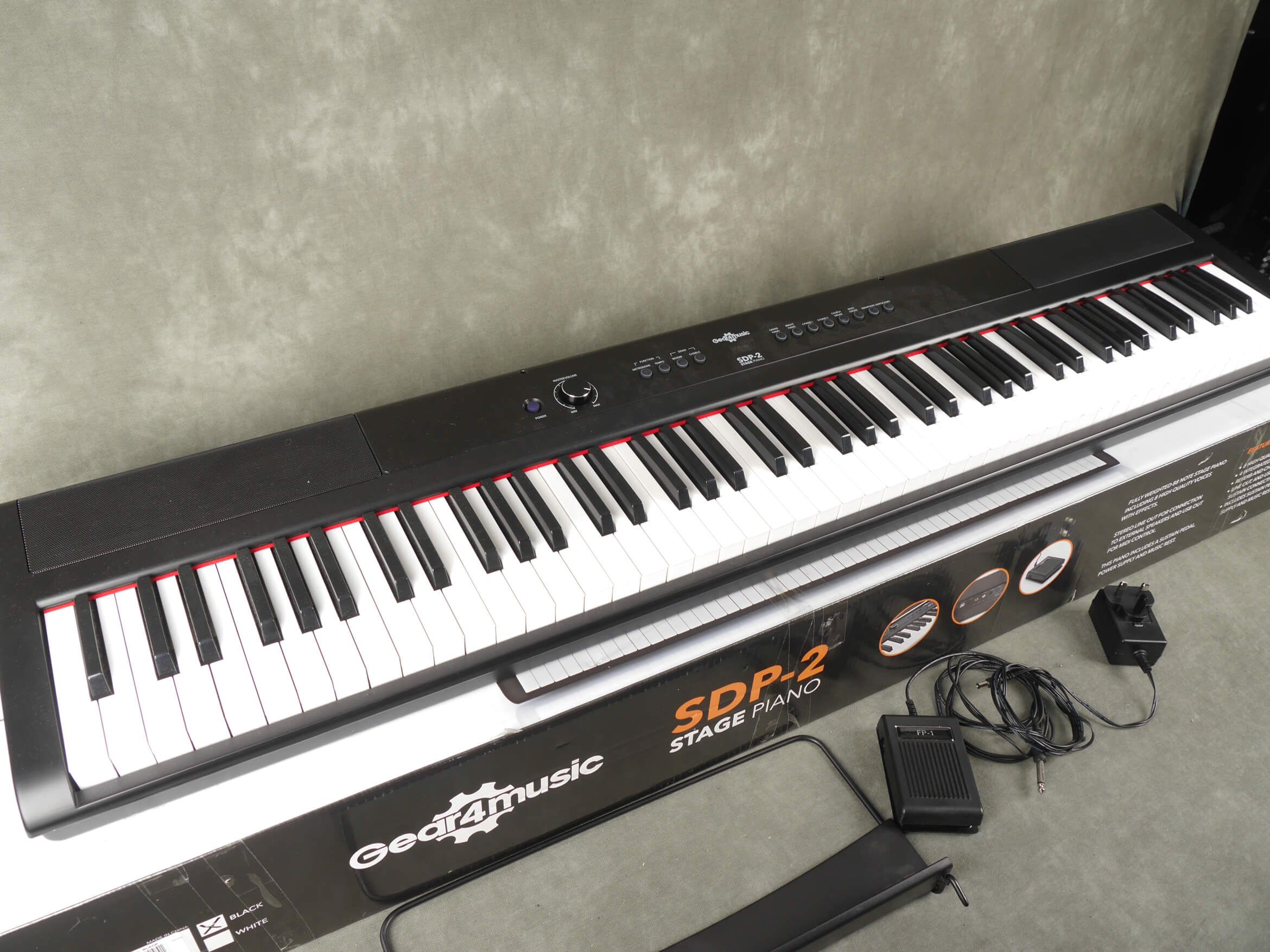 Gear 4 Music SDP2 Stage Piano & Pedal w/Box & PSU 2nd Hand Rich Tone Music