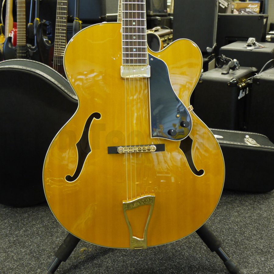 Adam Black JA15 Natural Electric Guitar Case 2nd Hand Rich Tone Music